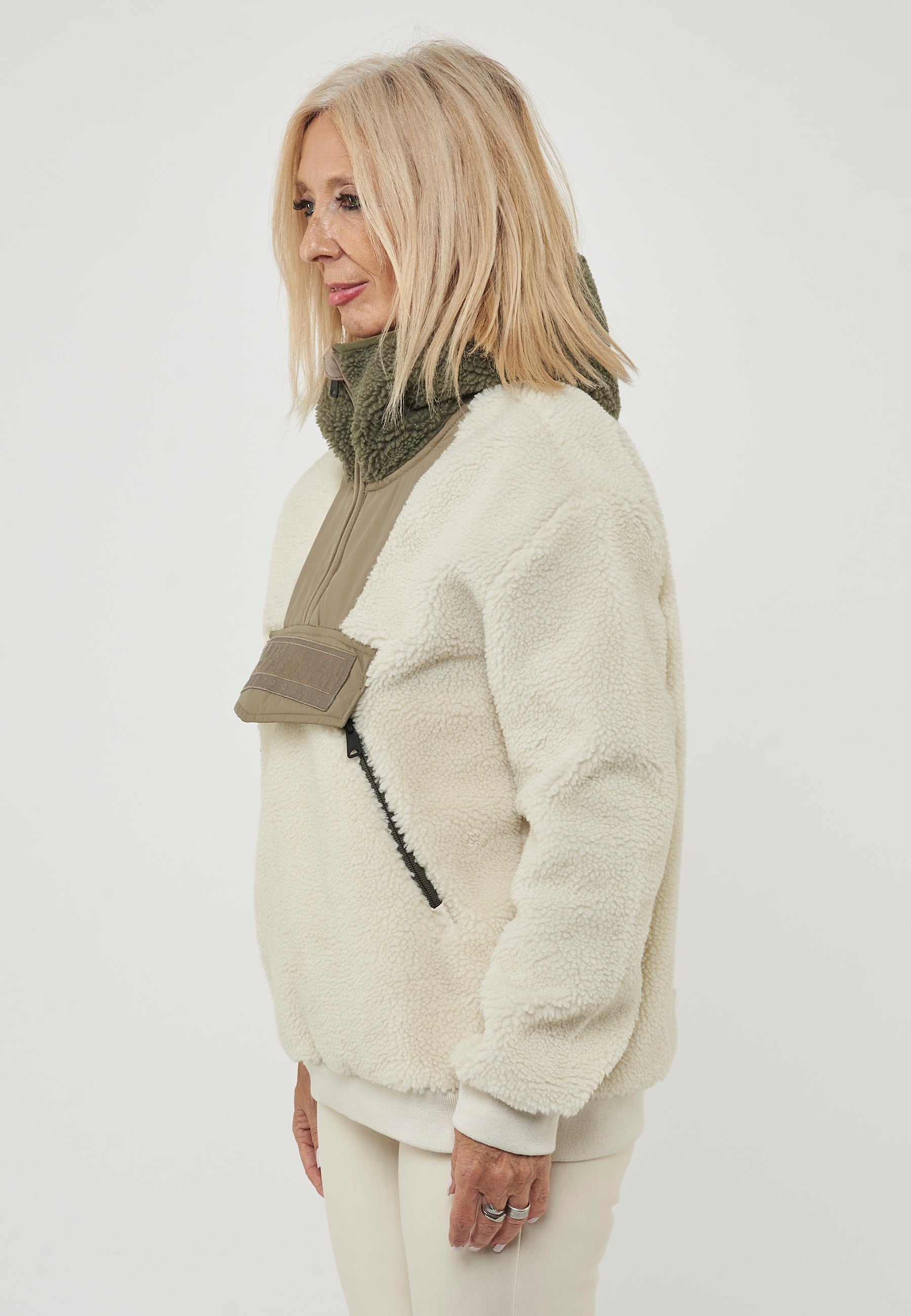 Felpa In Pile Con Cappuccio e Zip Seline