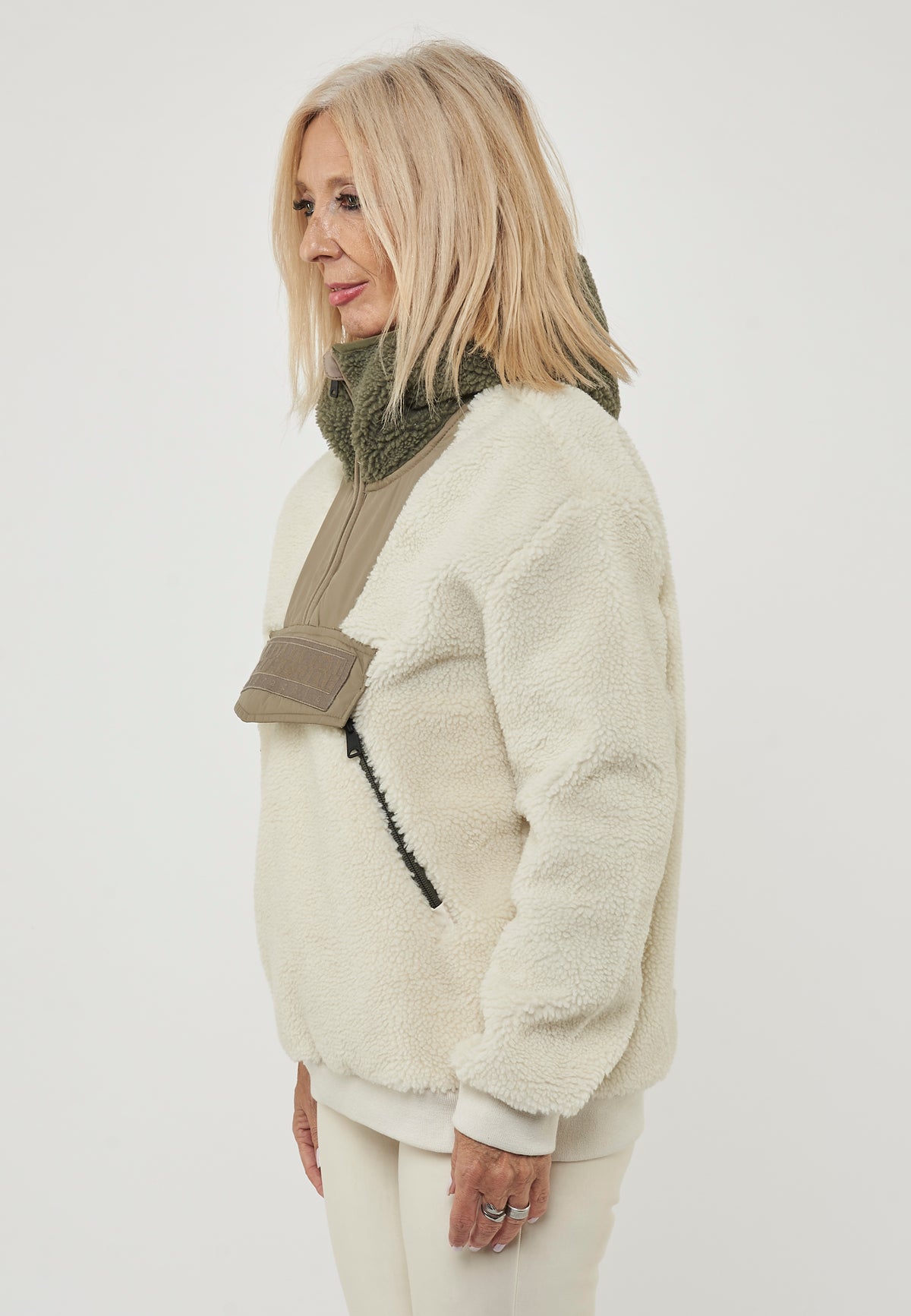 Felpa In Pile Con Cappuccio e Zip Seline
