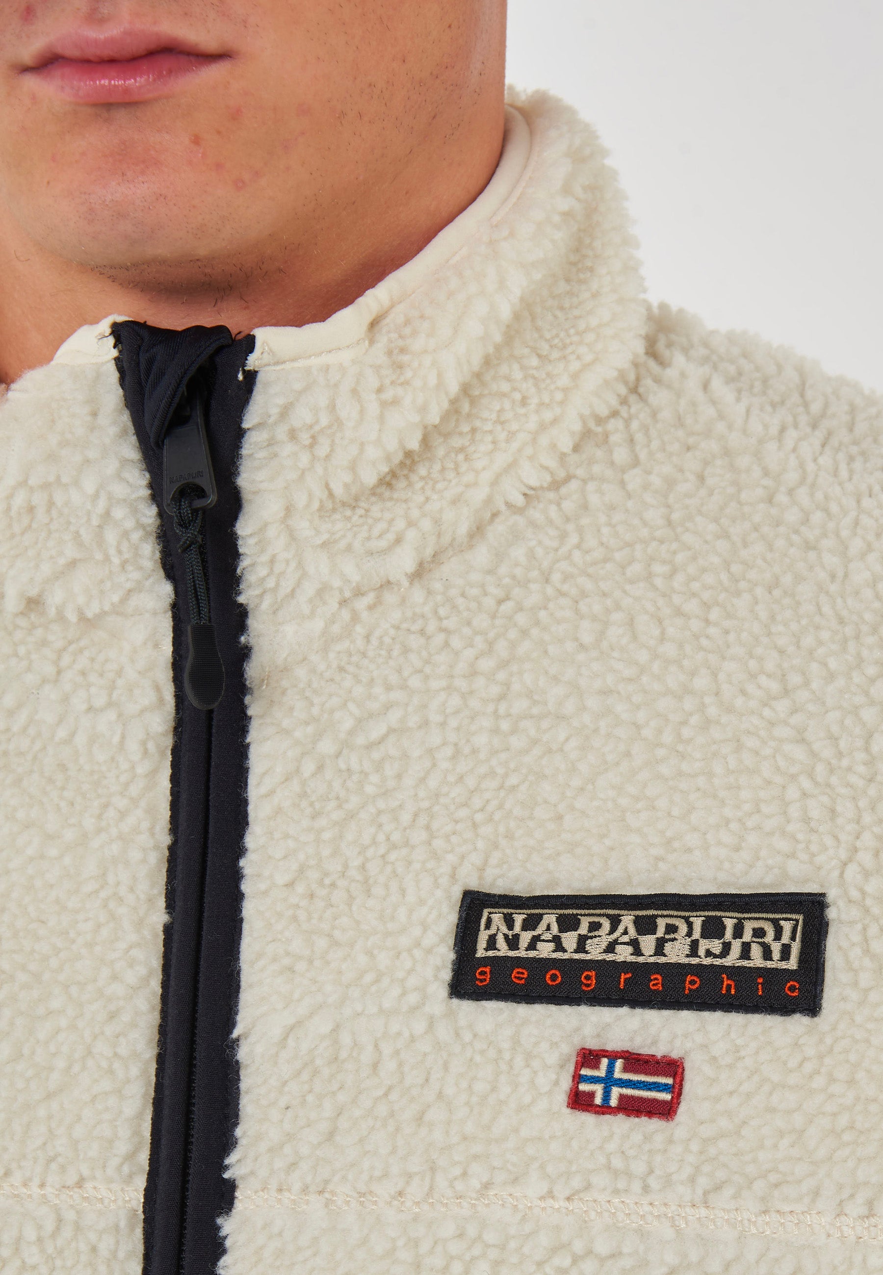 Felpa In Pile Con Zip Tynik
