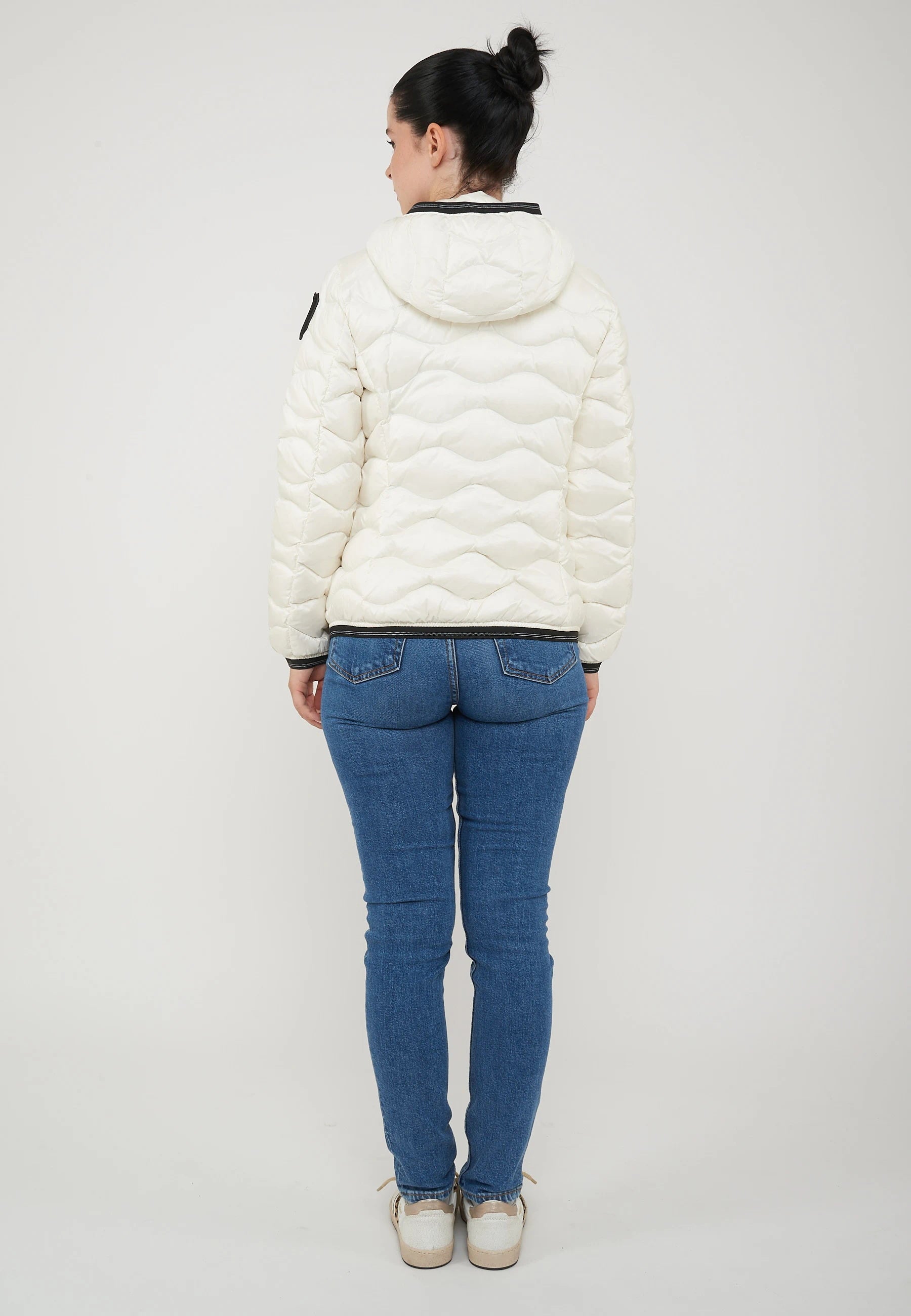 Piumino Ad Onde Camelia Bianco Ottico
