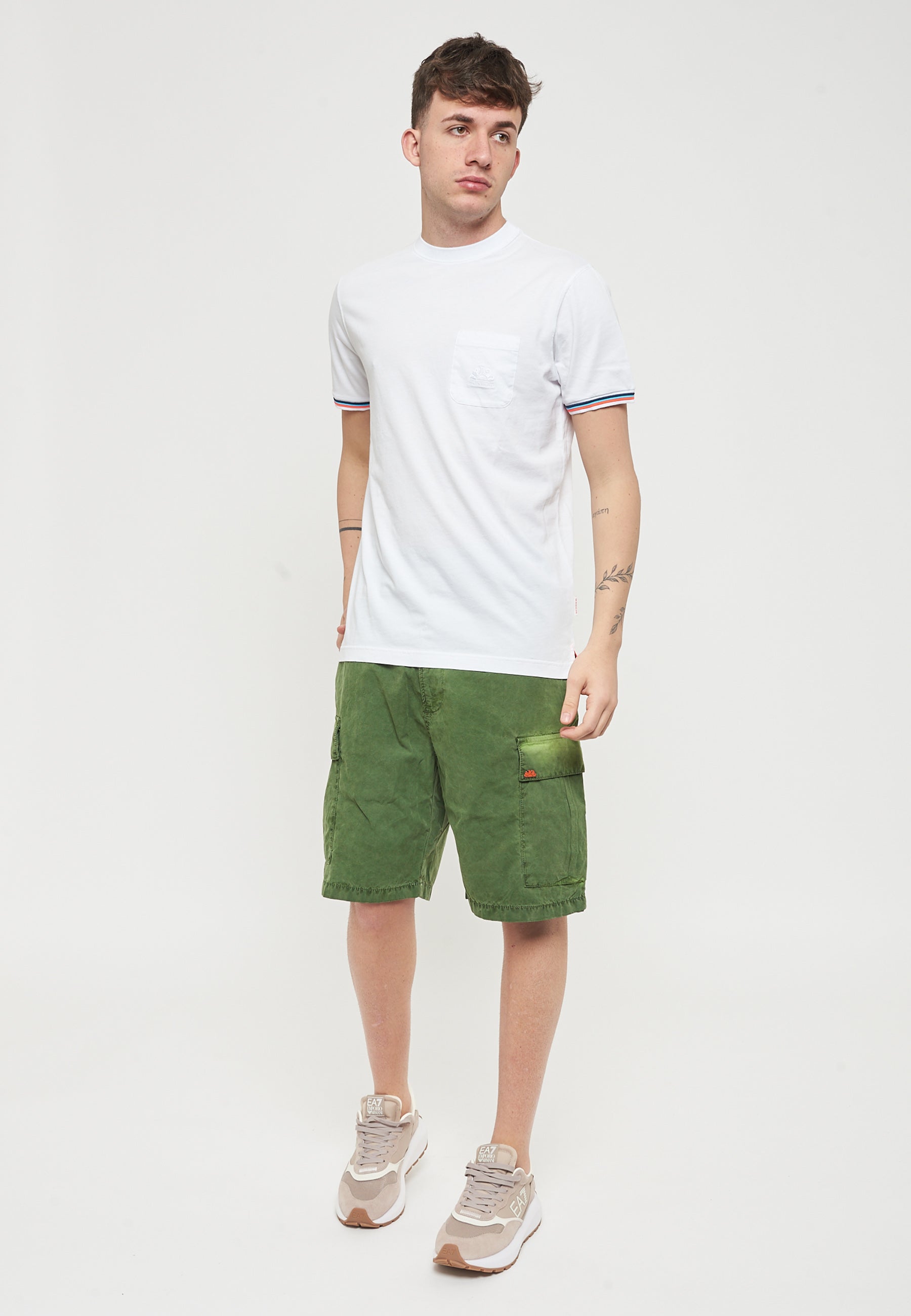 T-Shirt Finn Girocollo Con Taschino White