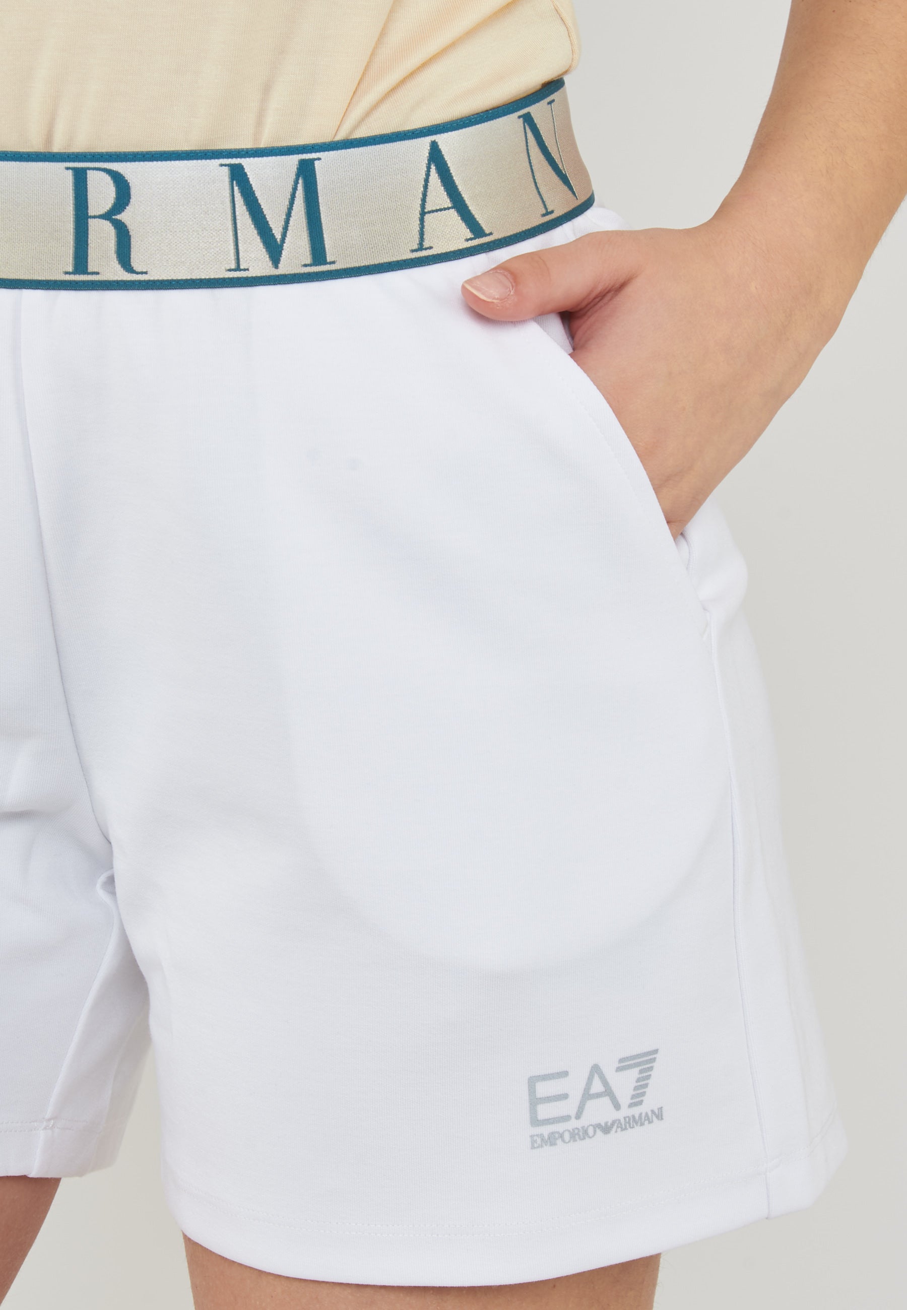 Shorts in tessuto tecnico Natural VENTUS7 ASV Dynamic White