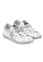 Sneakers Low In Pelle Bianca Con Dettagli Glitter Argento 