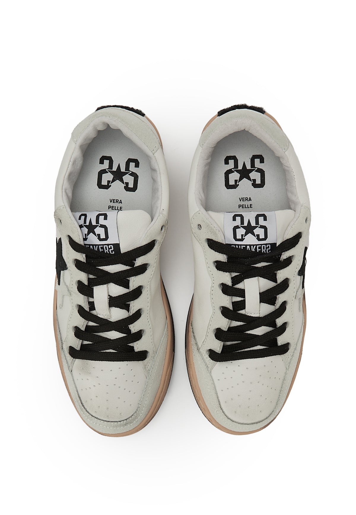 Sneaker Week Star In Pelle Bianca Con Dettagli Ghiaccio e Neri In Spugna Con Effetti Used 