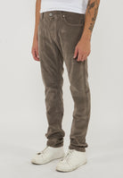 Pantaloni 5 Tasche Nick In Velluto a Coste Stretch Di Cotone Elephant Grey 