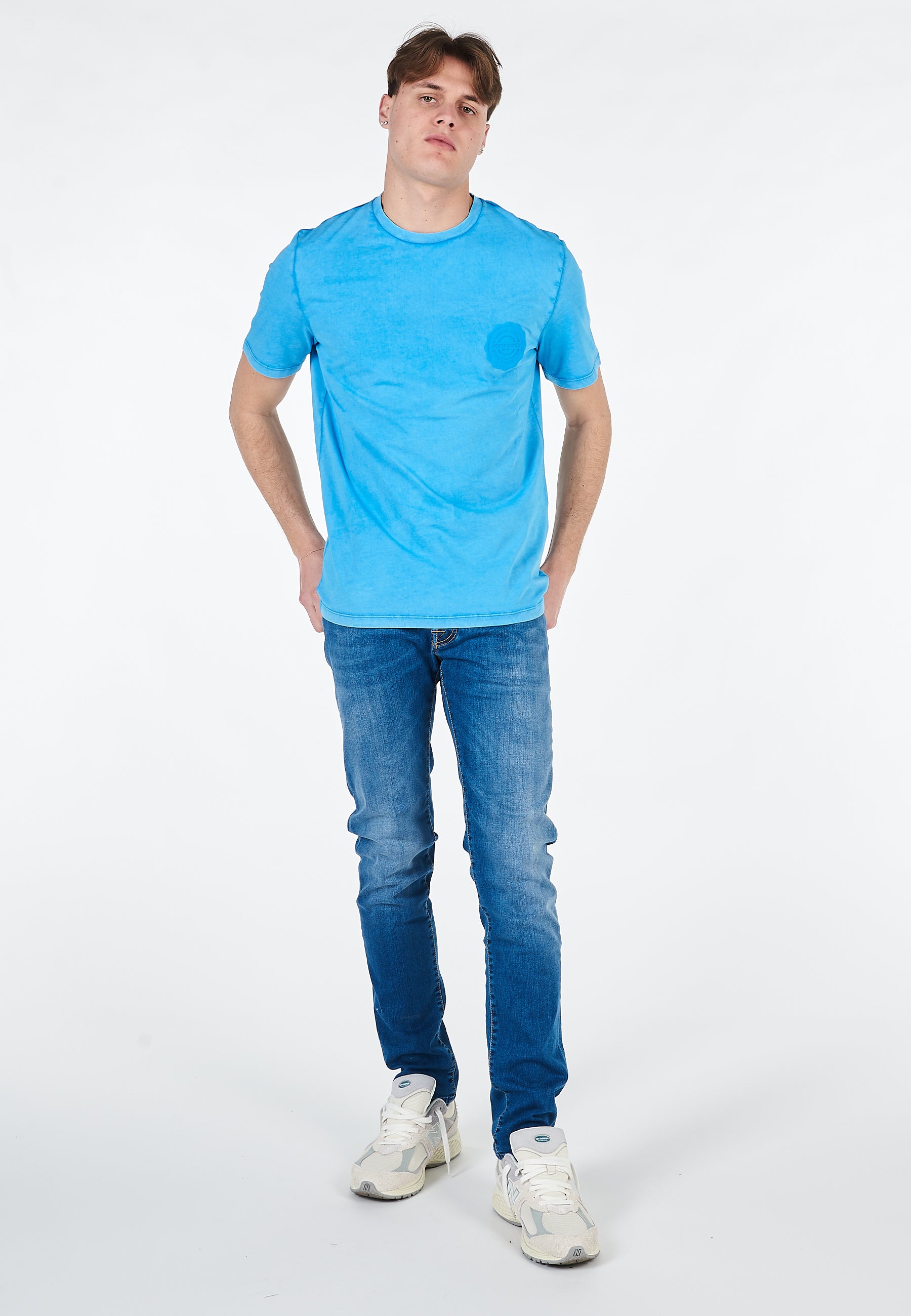 T-Shirt In jersey di Cotone Tinta In Capo 