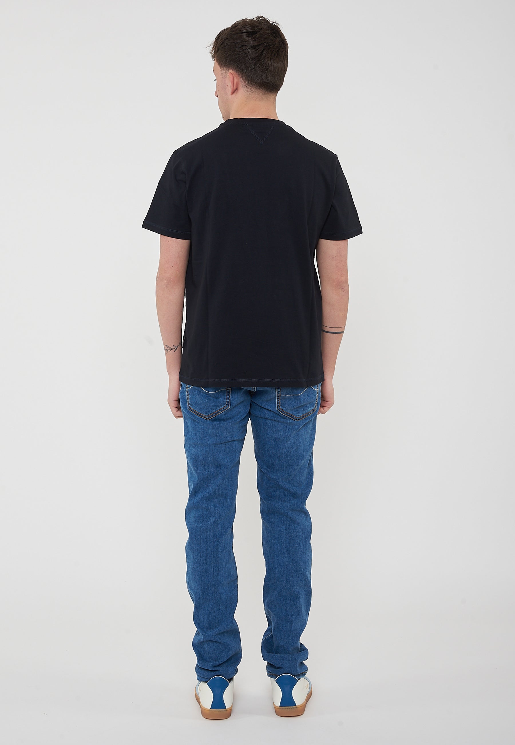 T-Shirt a Maniche Corte Lari Black Beauty 