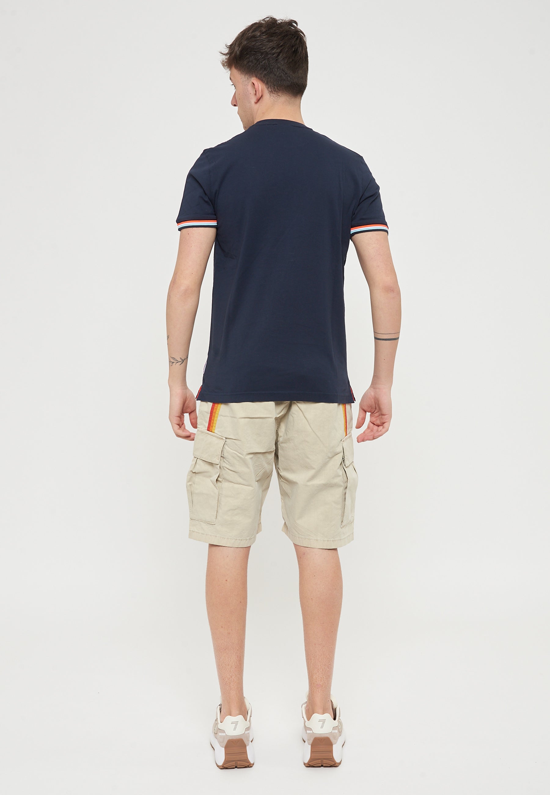 T-Shirt Finn Girocollo Con Taschino Alisei 01 