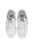 Sneaker week star in pelle bianca con dettagli glitterr oro borchiette ed effetto used 