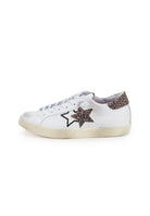 Sneaker prime star in pelle bianca con dettagli in pelle con dettagli in crosta leopardata ed effeto used 