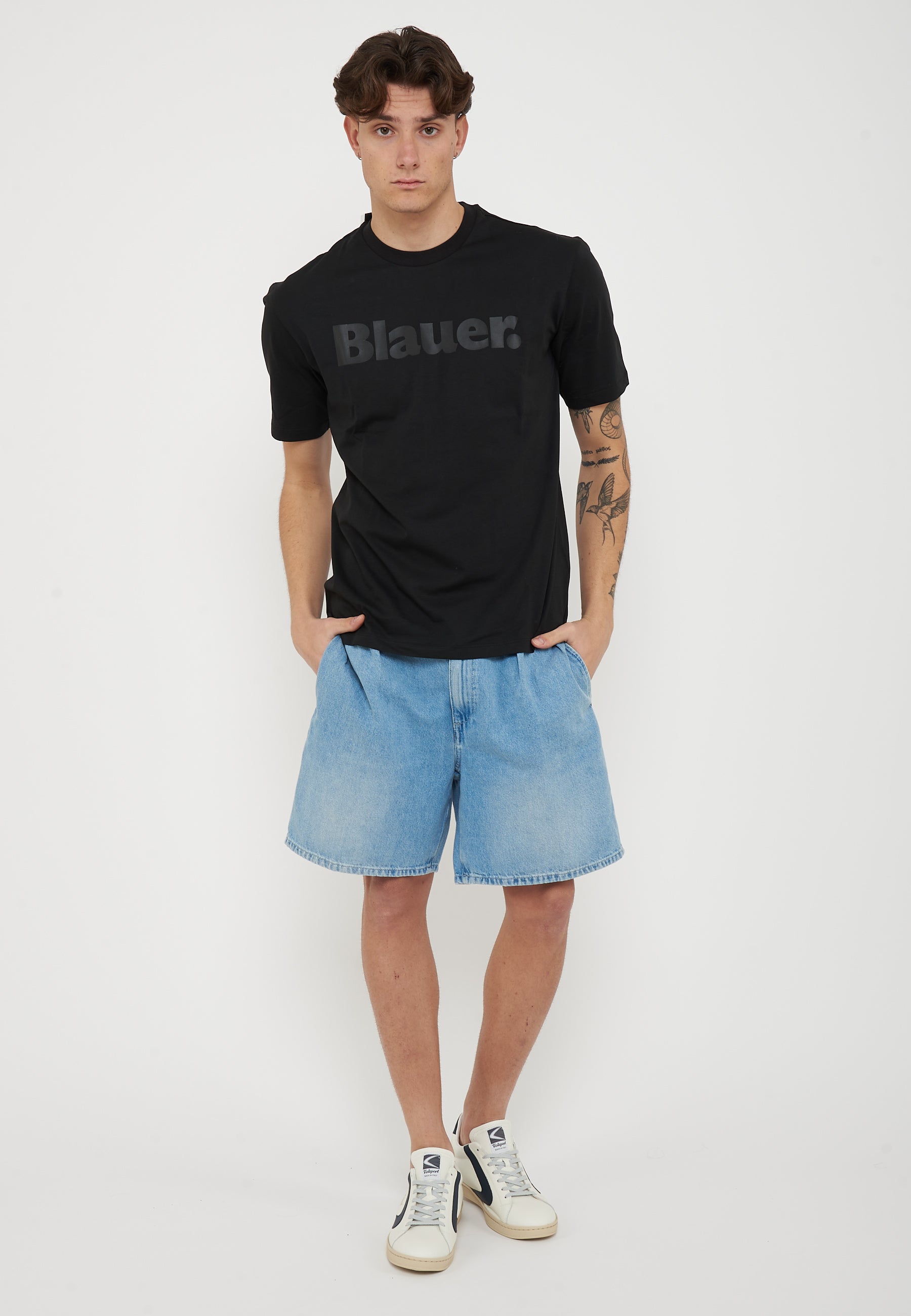 T-Shirt In Tono Nero 