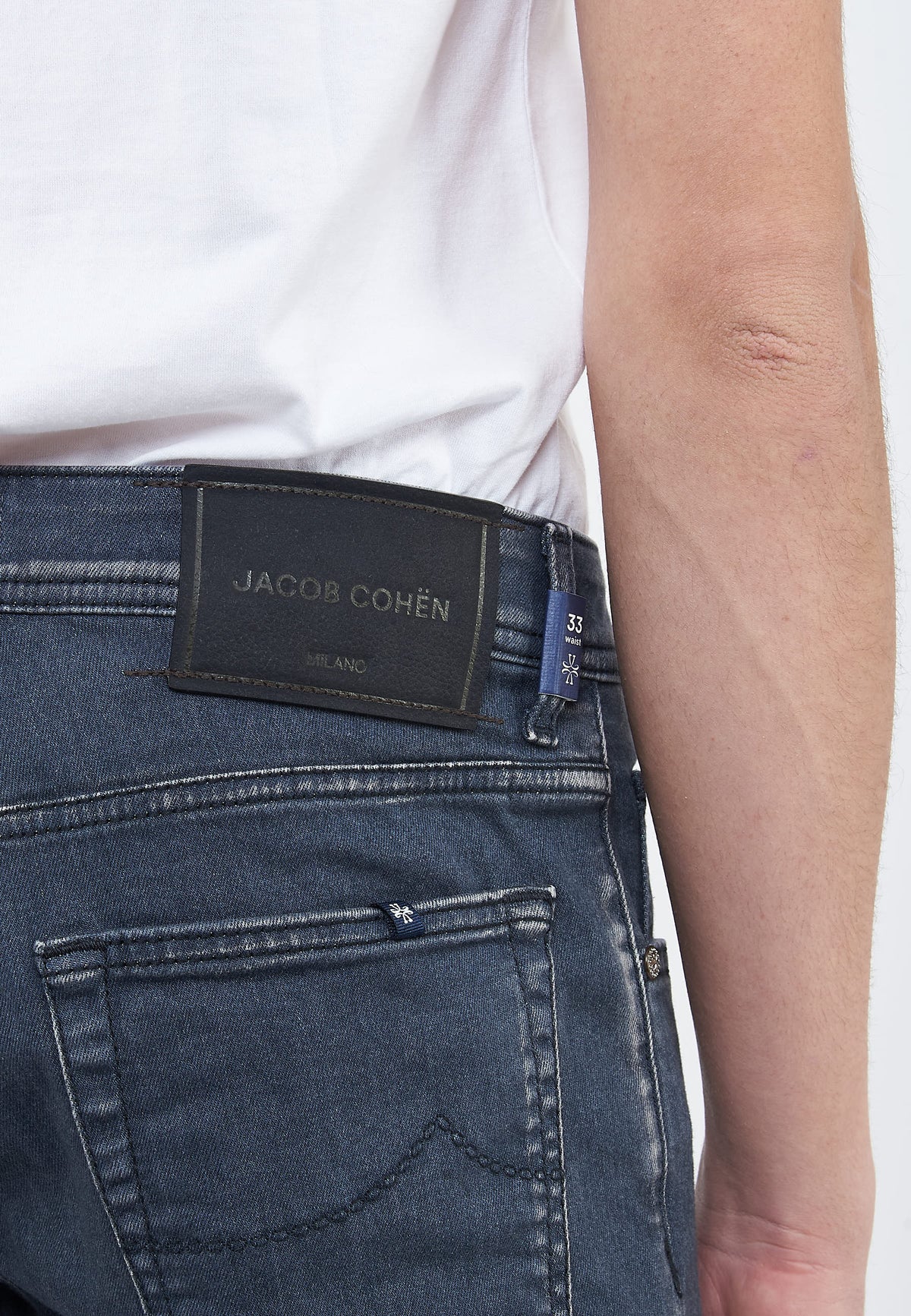 Jeans 5 tasche Nick slim  in denim super stretch grigio scuro lavaggio stone 