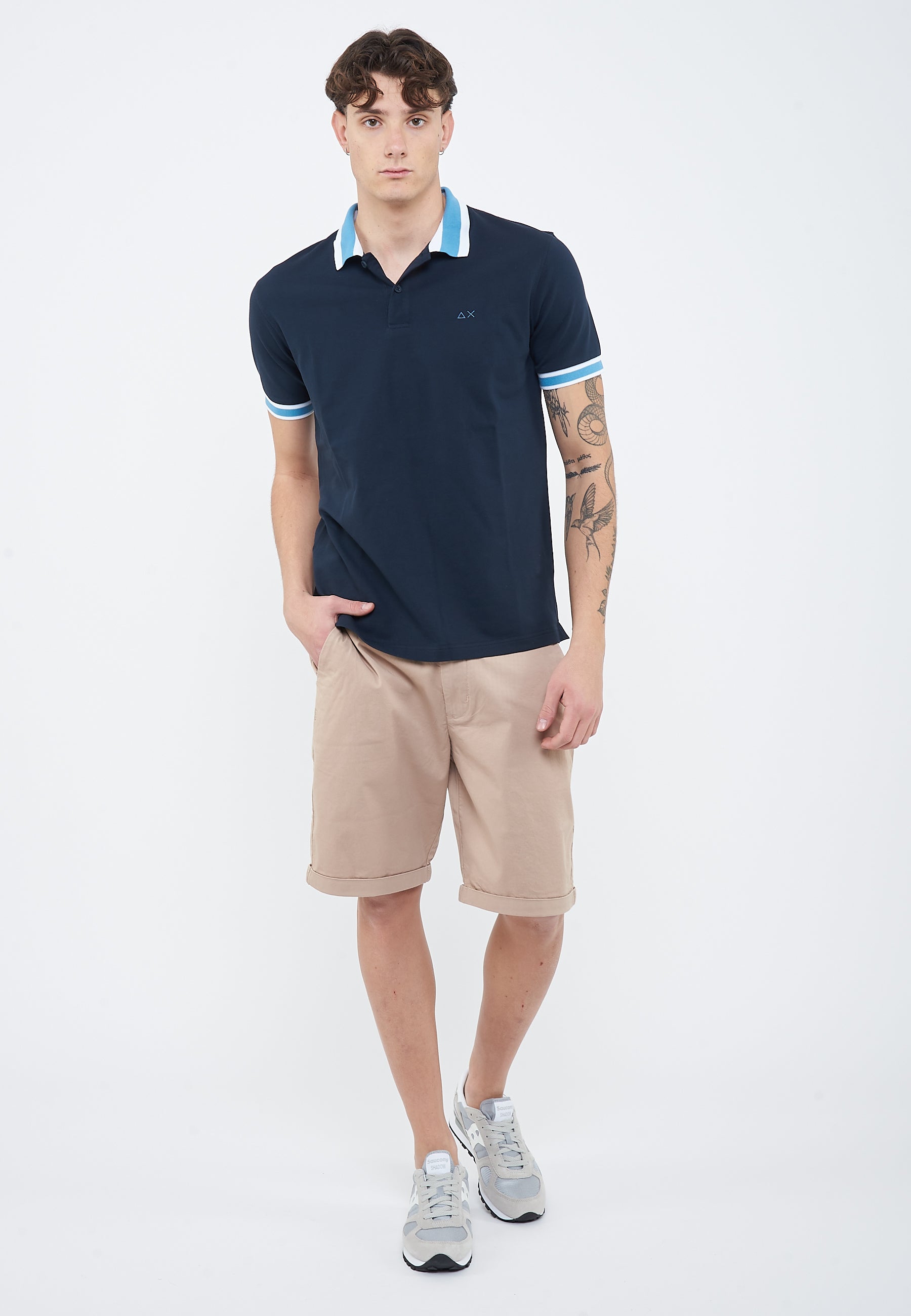 Polo con righe a contrasto in cotone blu navy 