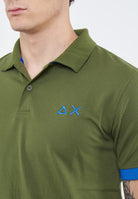 Polo con maxi logo in cotone verde scuro 