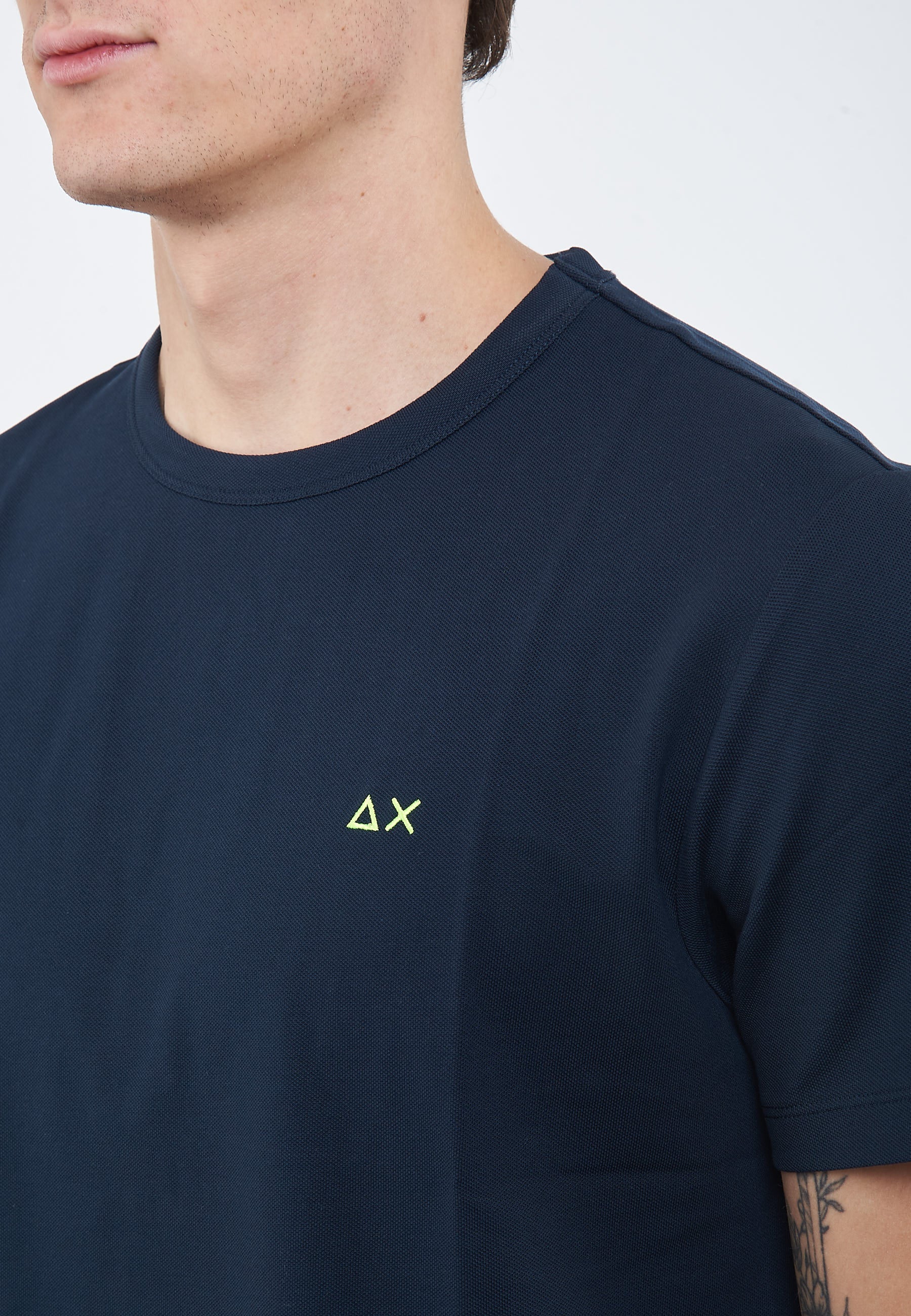T-shirt in piquet di cotone blu navy 