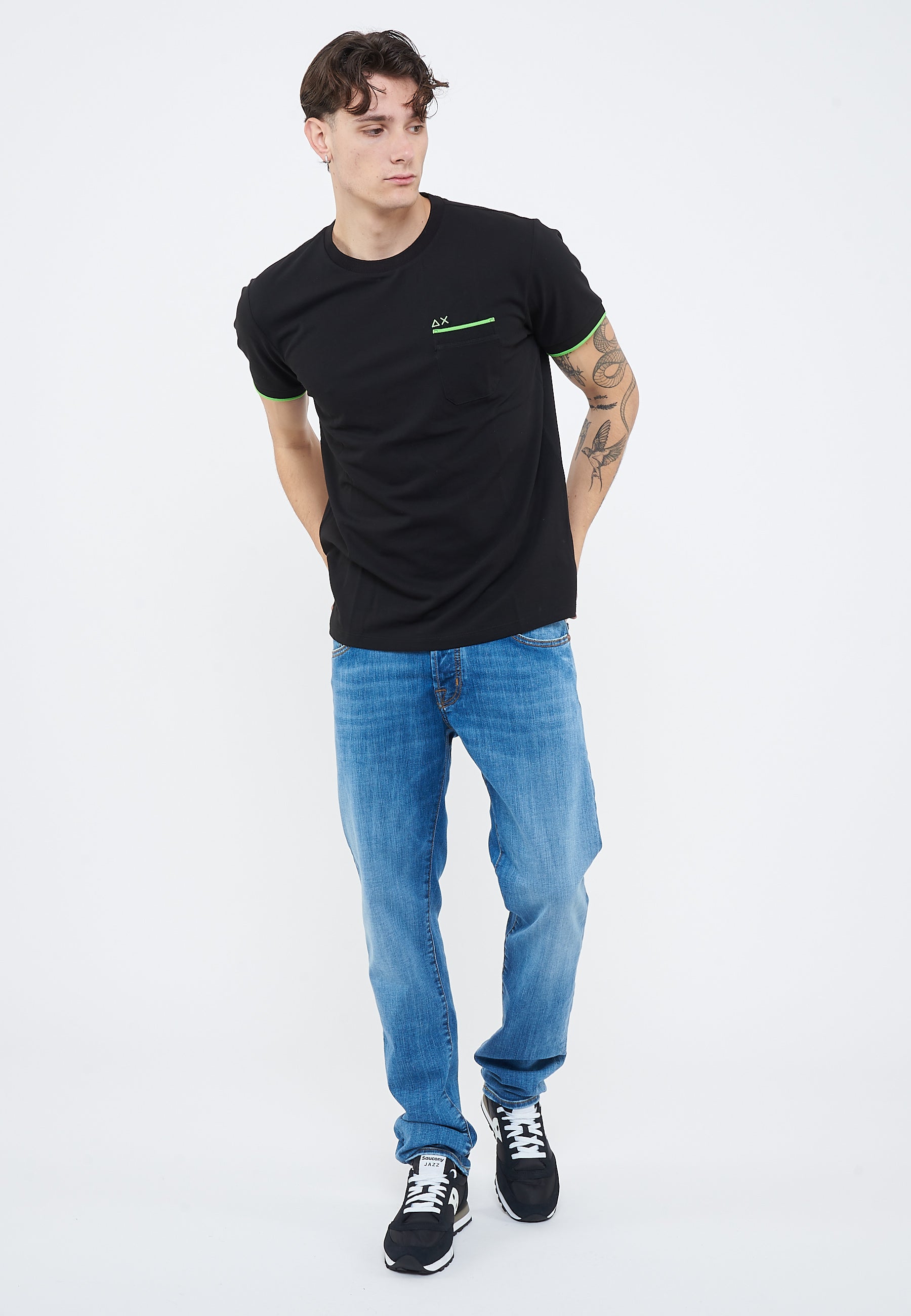 T-shirt in piquet di cotone nero 