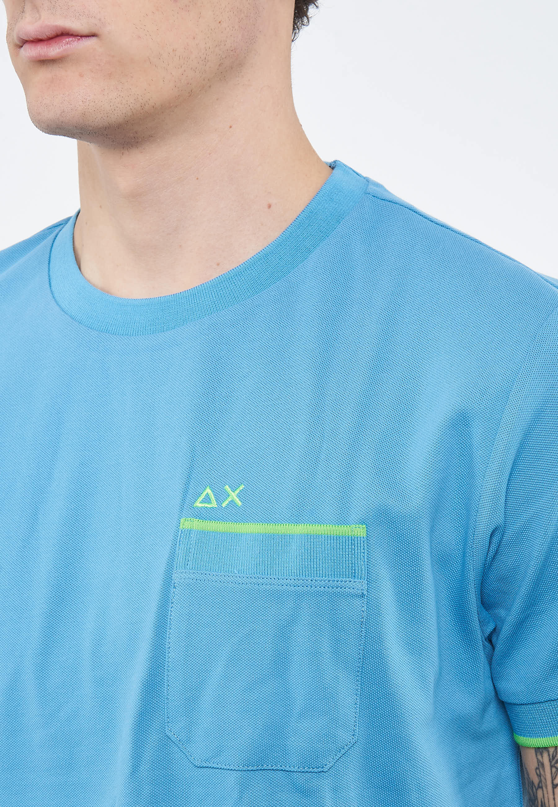 T-shirt in piquet di cotone avio 