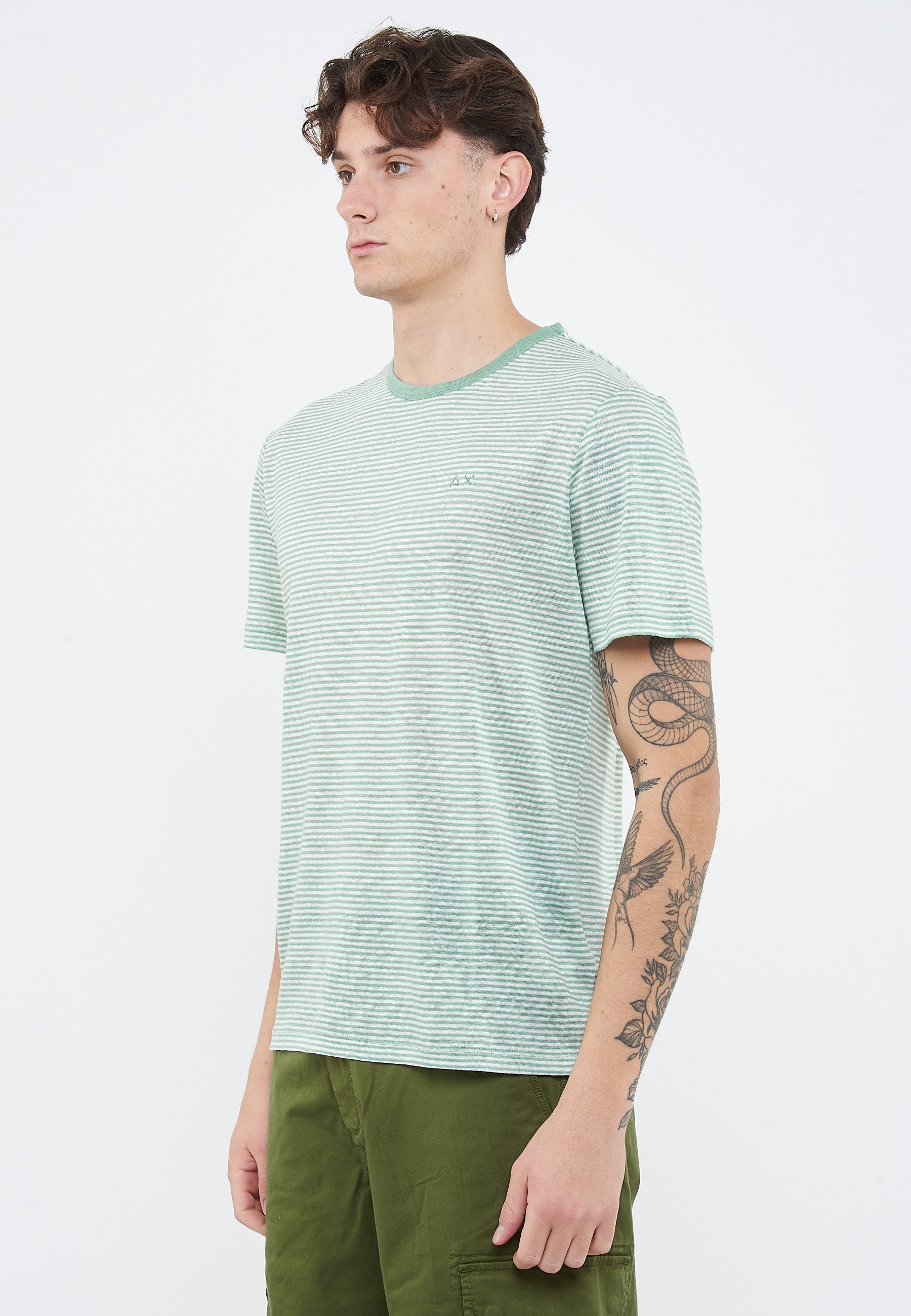 T-shirt in jersey di lino verde salvia bianco panna 