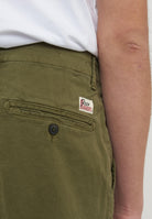 Pantalone Chino Day Army Green 